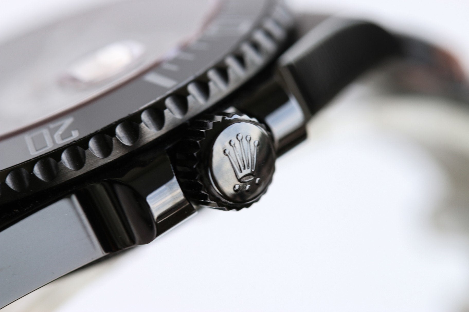 SUBMARINER DATE 40MM CUSTOM BLACK BEZEL