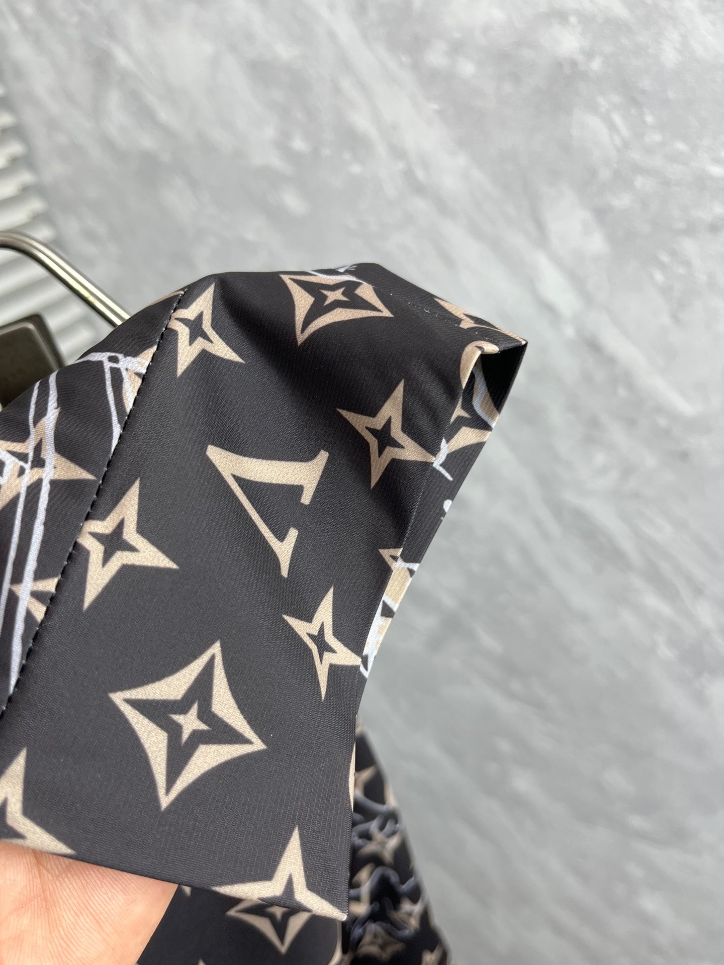 LV DARK BROWN MONOGRAM TROUSERS 239490