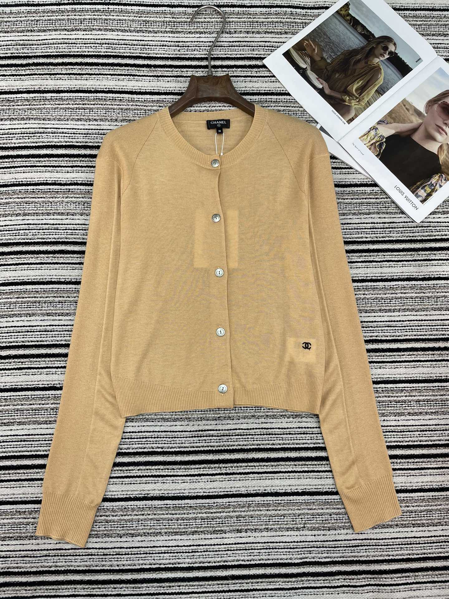 CHANEL 26S CARDIGAN 897