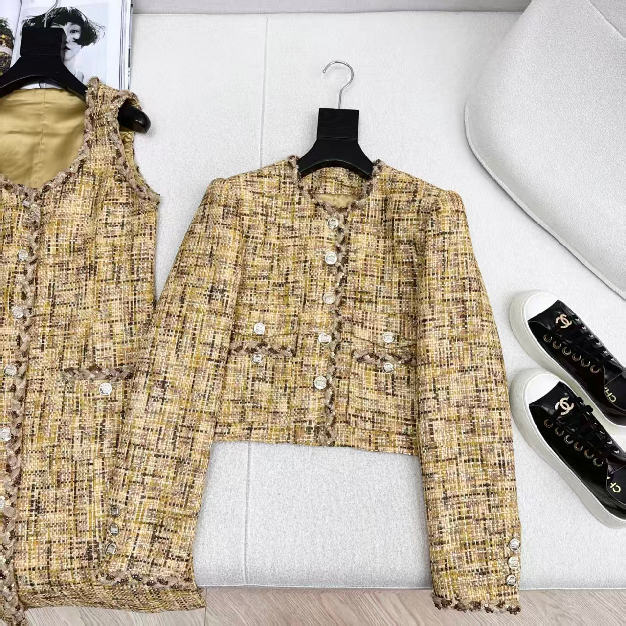 CC VEST IN YELLOW MIX BROWN TWEED