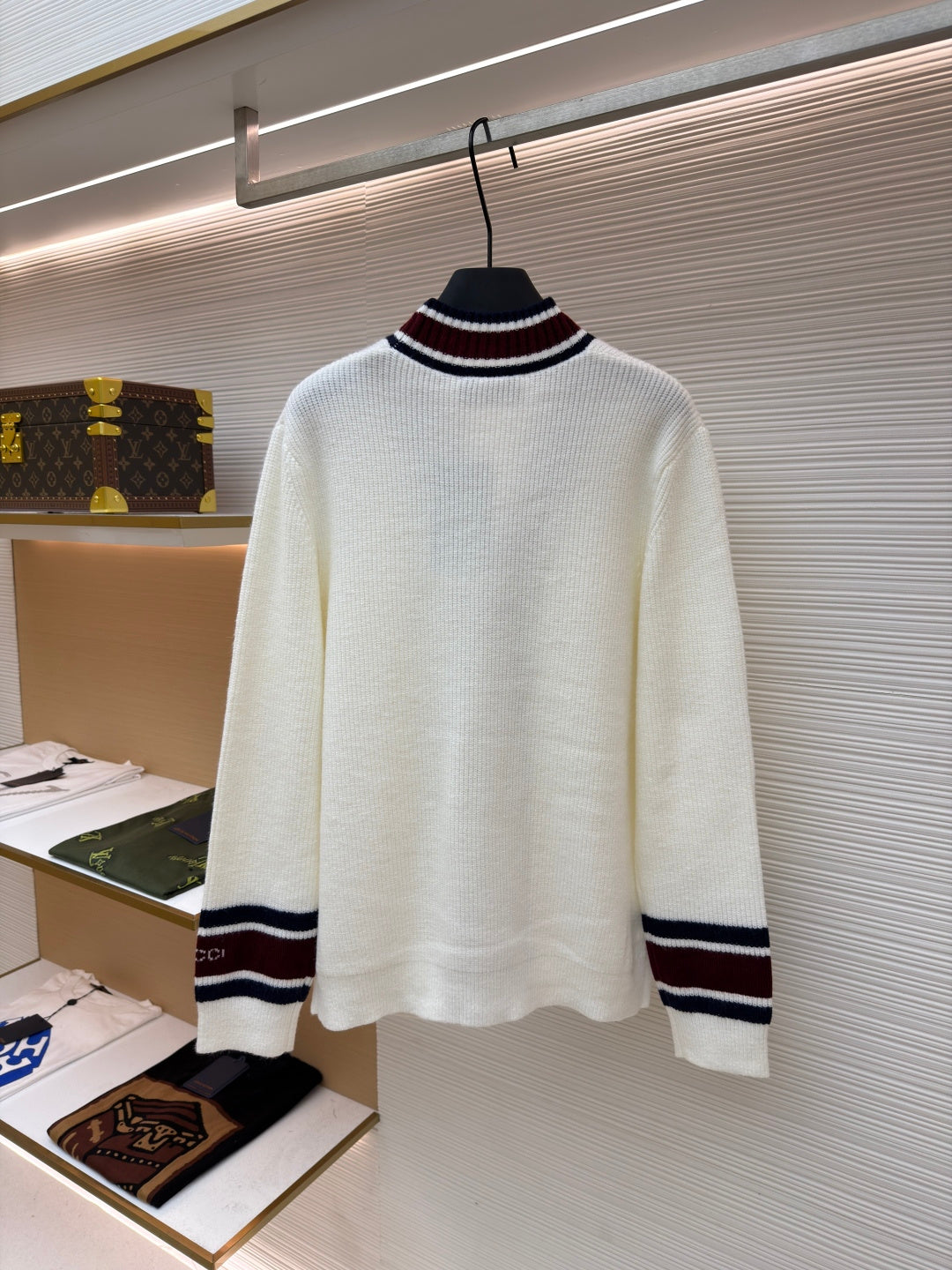 GUCCI 26S CARDIGAN 203