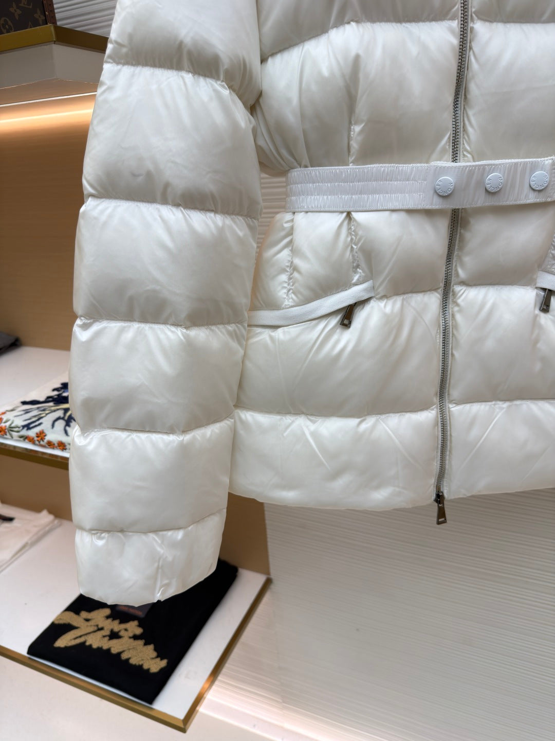 MONCLER 25S DOWN JACKET 486