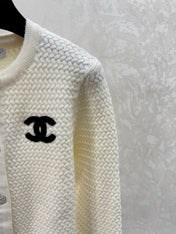 CHANEL 25S ROUND-NECK CARDIGAN 519