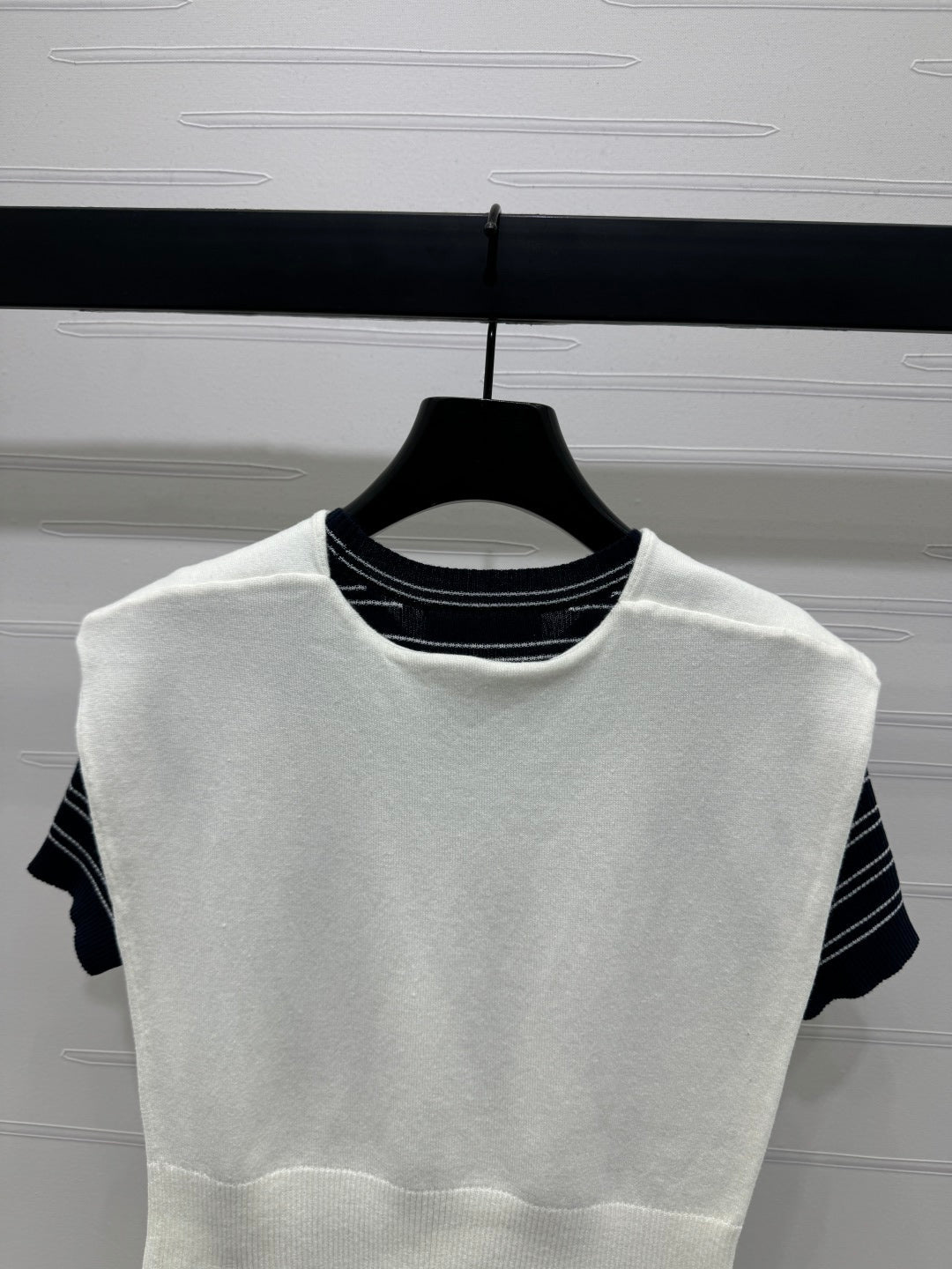 MIU 25S SHORT SLEEVE STRIPED KNITTED CAPE 264138