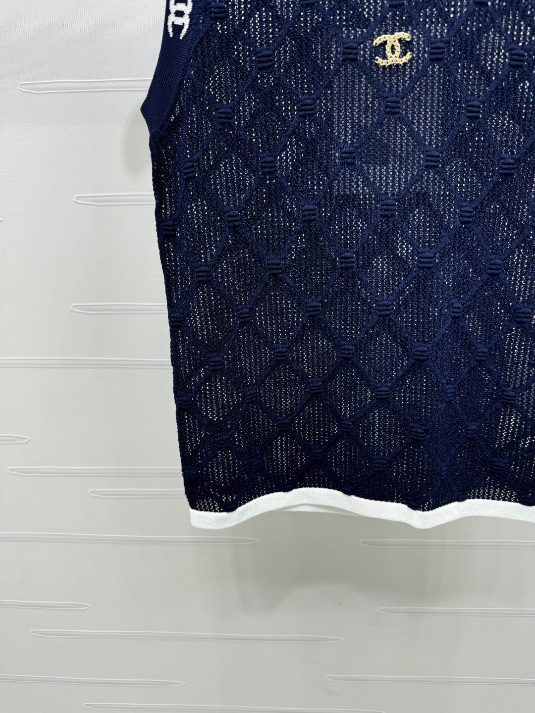 CHANEL 25S DIAMOND HOLLOW KNIT VEST 264031