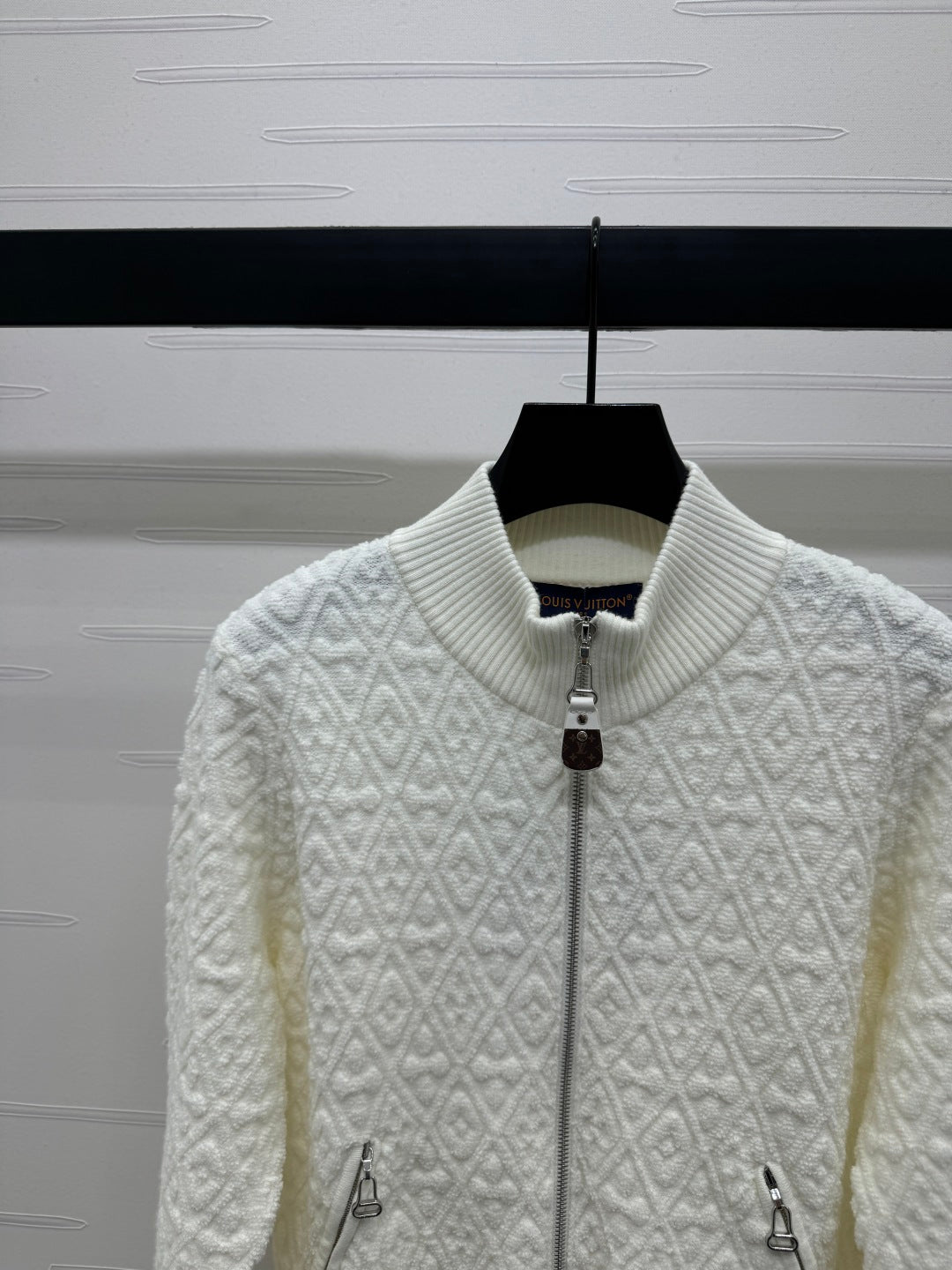 LV ZIP-UP LONG-SLEEVE KNIT CARDIGAN 274960