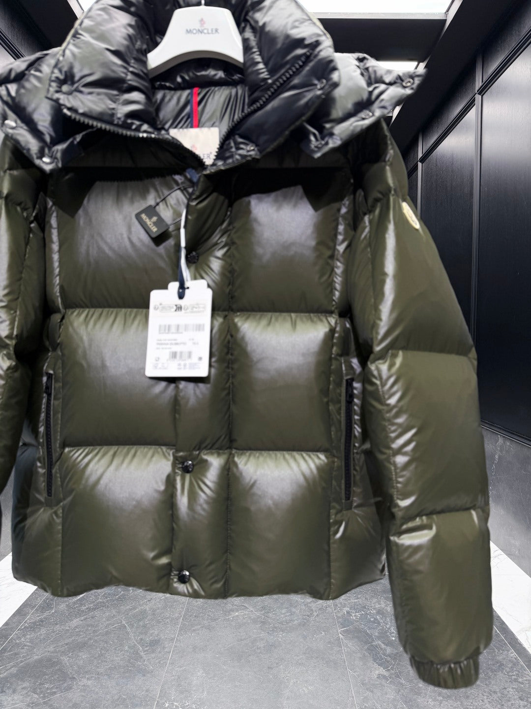 MONCLER 25S PREMIUM DOWN JACKET 244