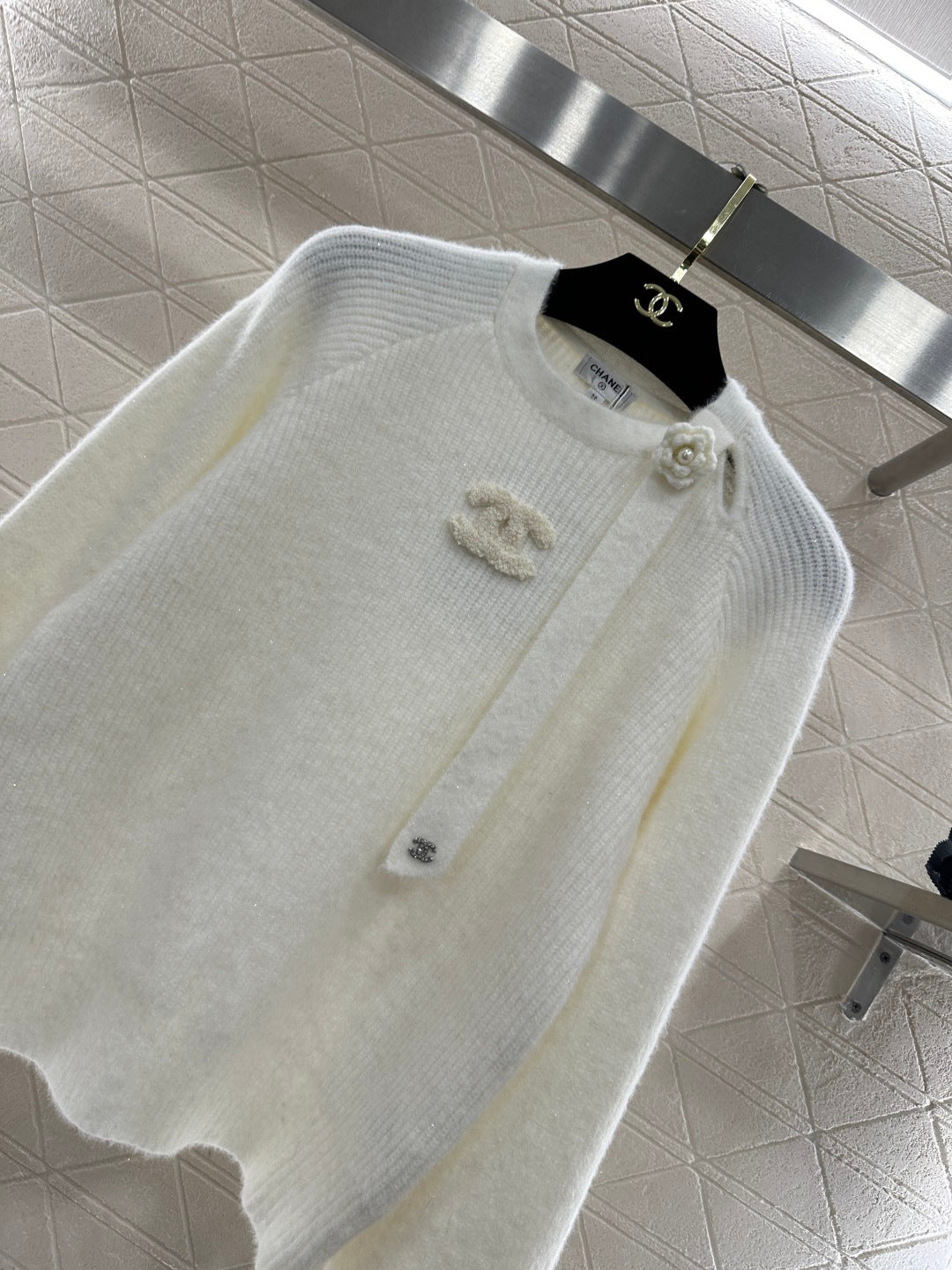 CHANEL 26S CREW NECK PULLOVER SWEATER 732