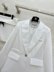 CHANEL 26S LACE-TRIMMED BLAZER 811