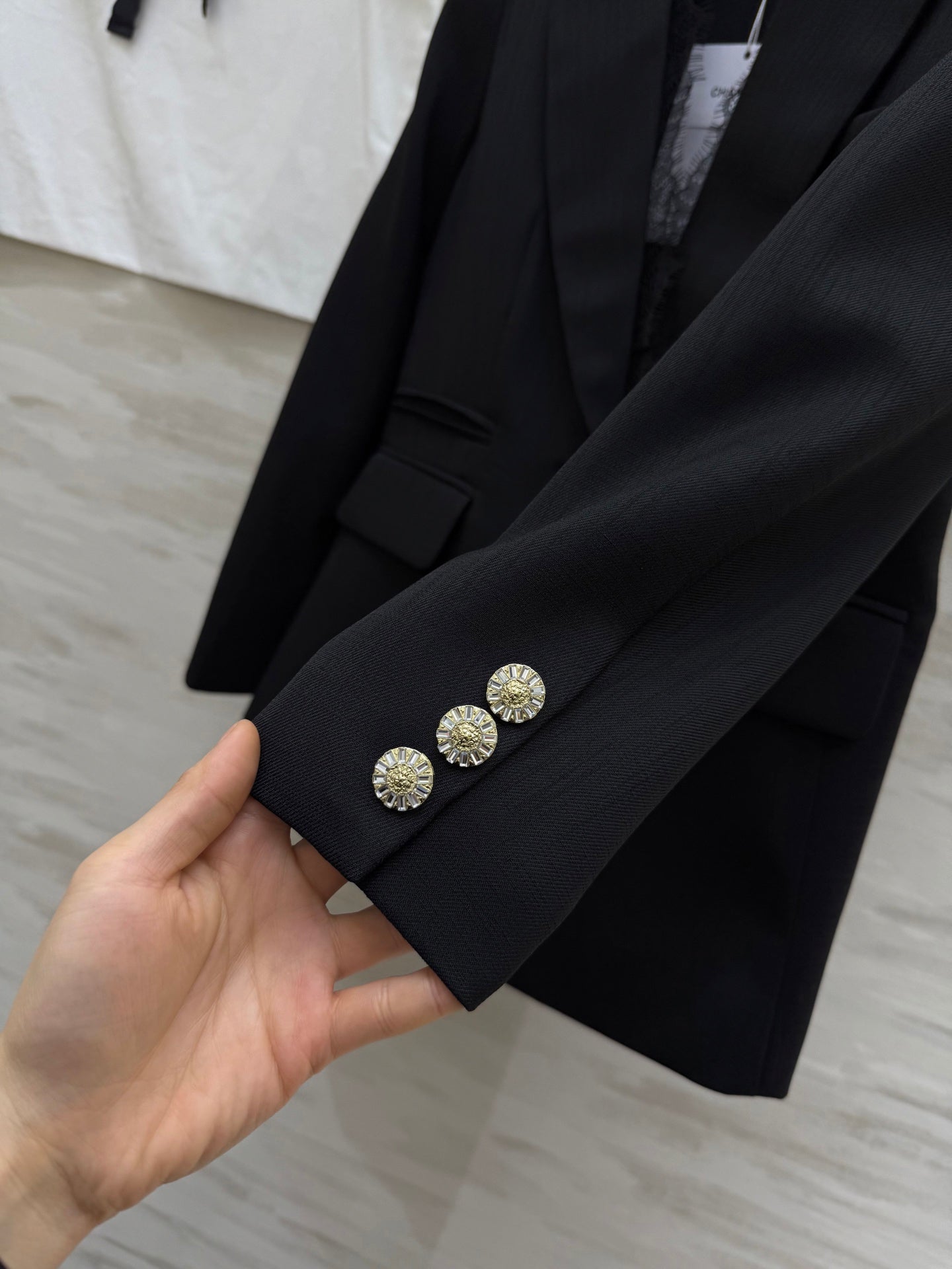 CHANEL 26S LACE-TRIMMED BLAZER 809