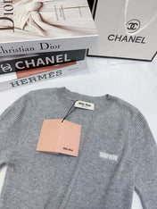 MIUMIU SWEATER STYLE 721