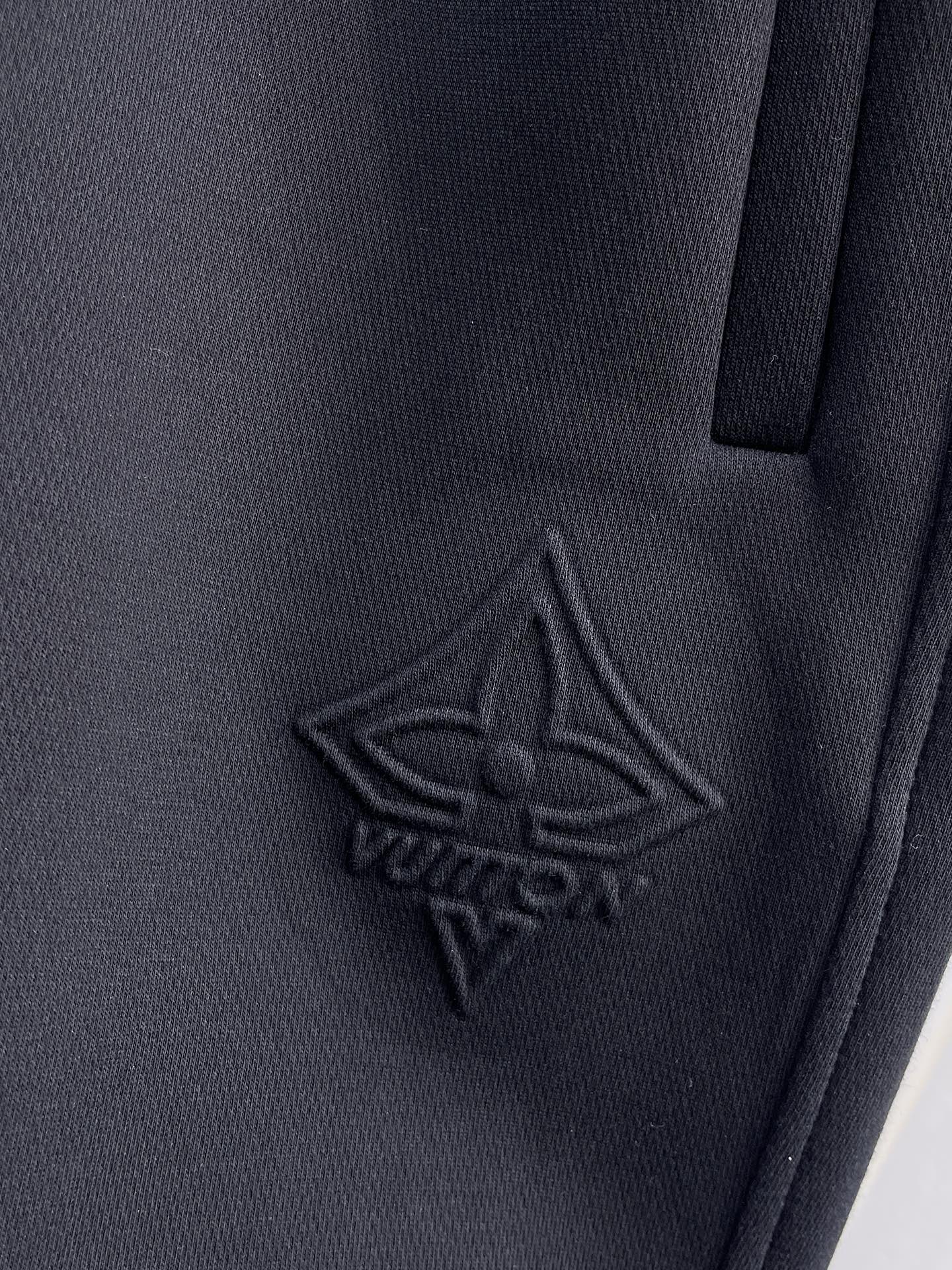 LV BLACK TROUSERS 239504