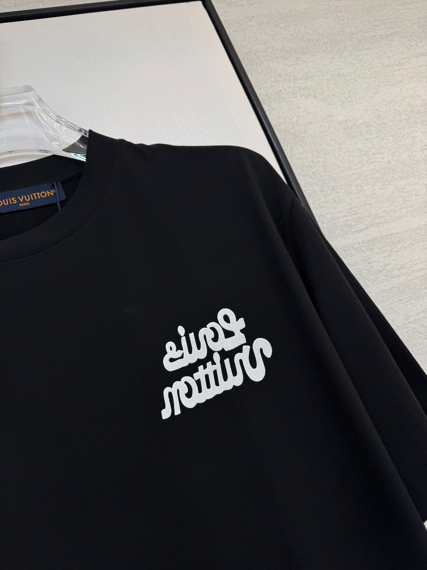 LV T-SHIRT IN BLACK COTTON FABRIC 238921