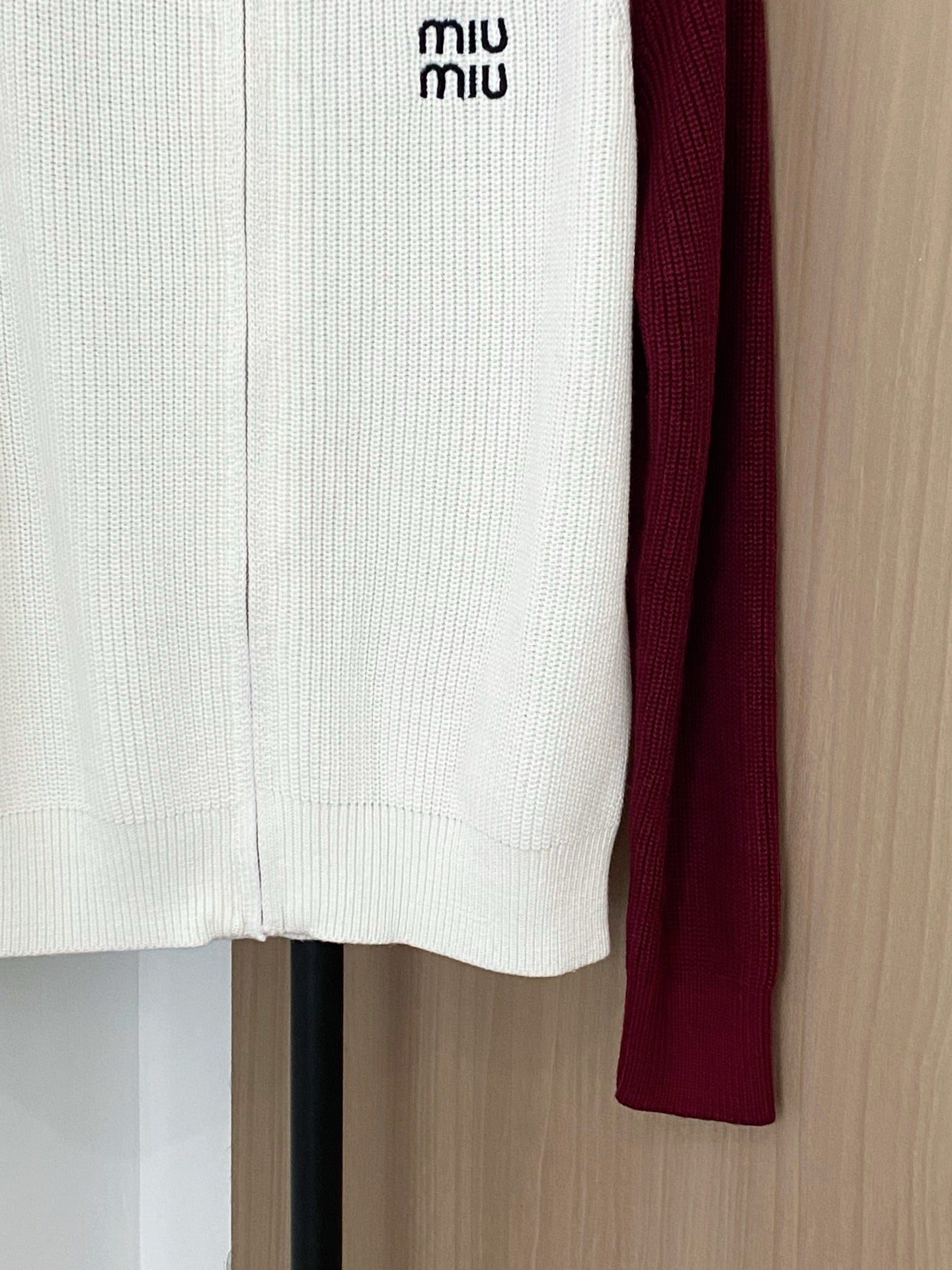 MIUMIU CARDIGAN STYLE 156