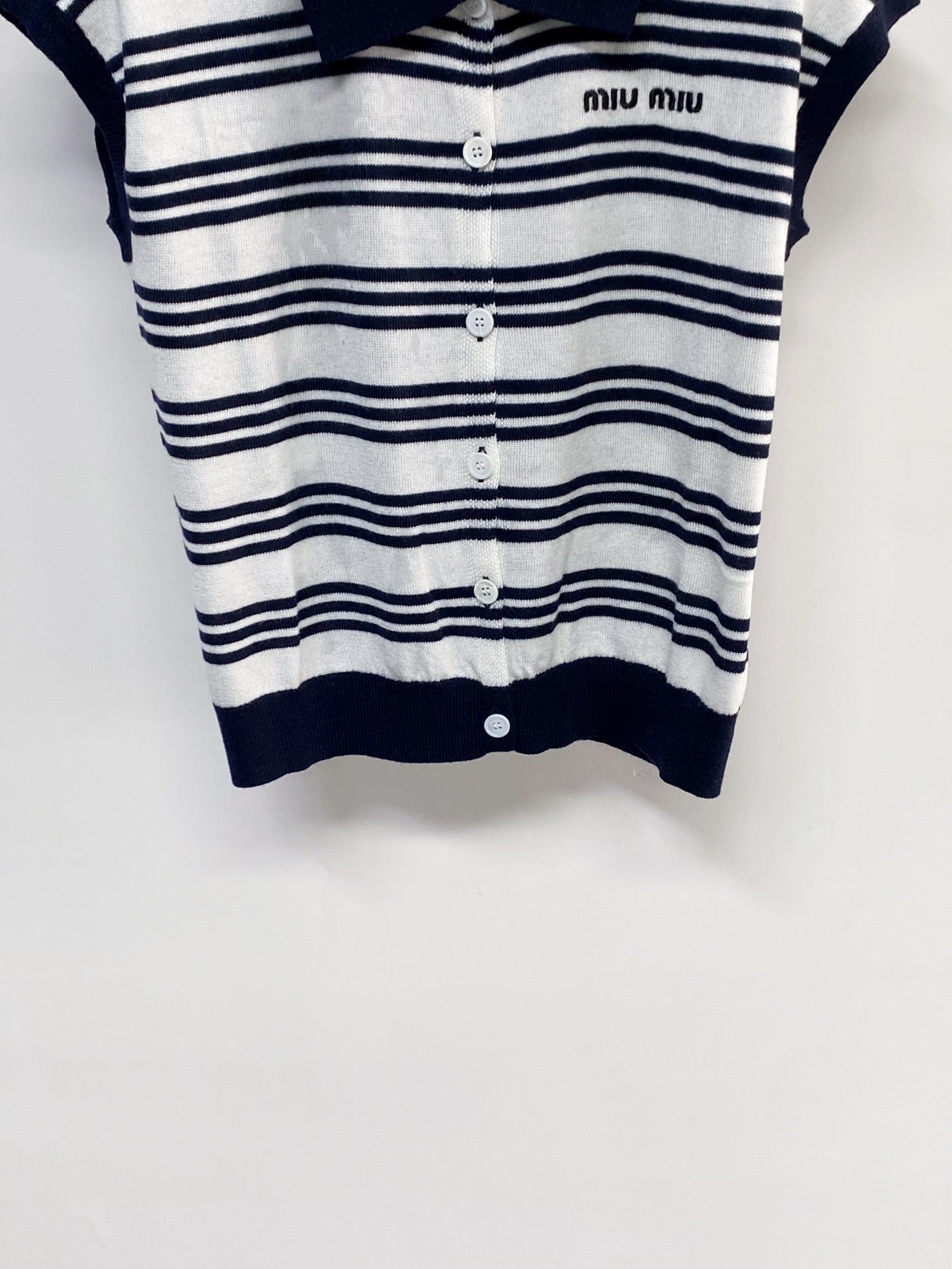 MIUMIU 26S COLLARED TANK TOP 1035