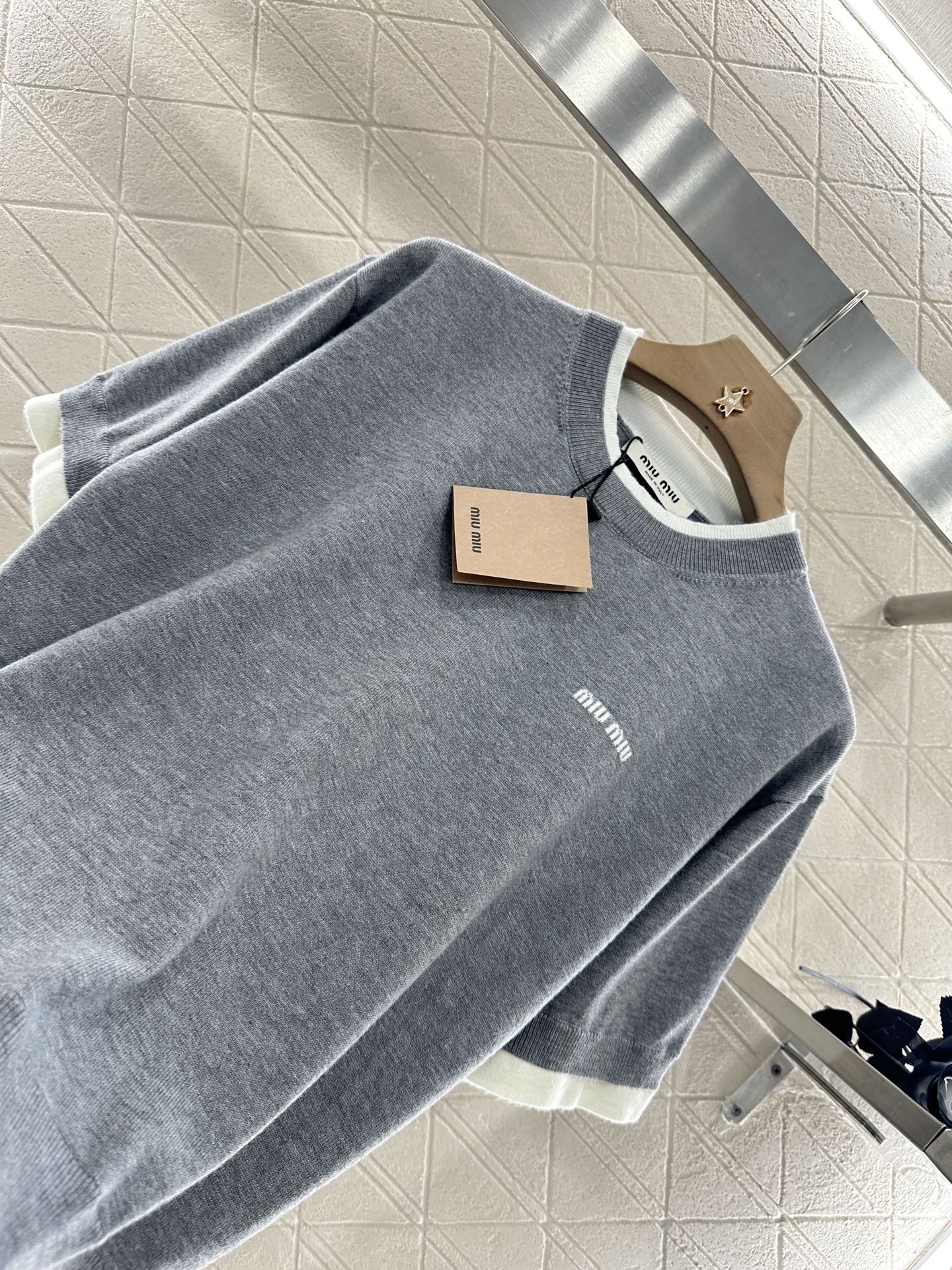 MIUMIU SHORT-SLEEVE KNIT TOP 276490